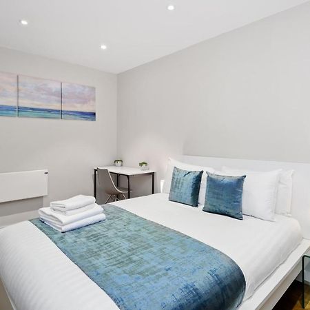 Spacious 1 Bedroom Flat Londres Extérieur photo