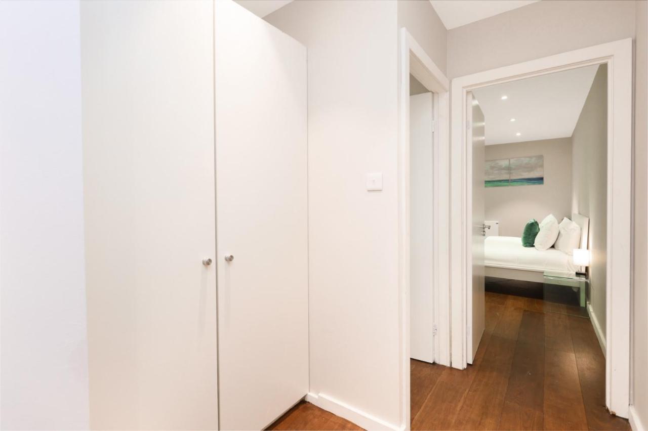 Spacious 1 Bedroom Flat Londres Extérieur photo