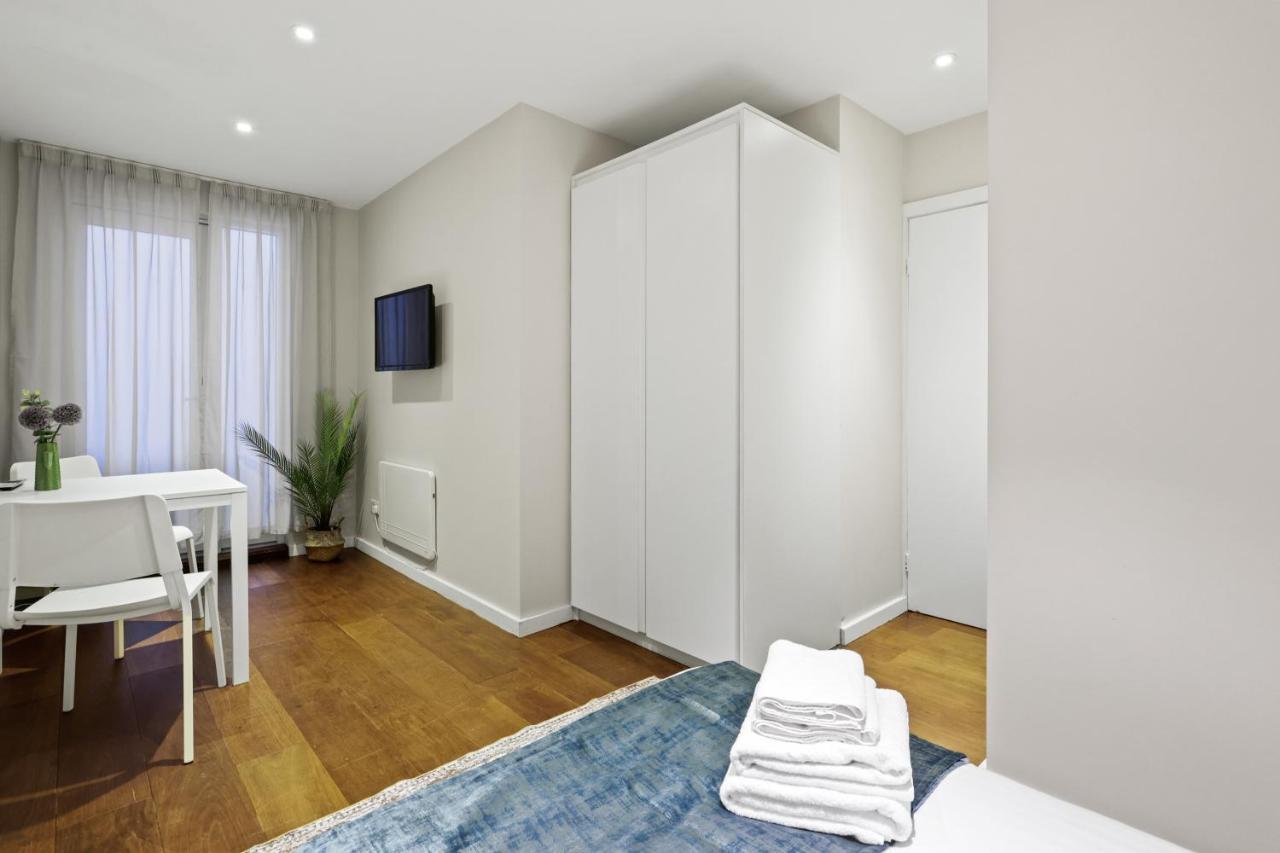 Spacious 1 Bedroom Flat Londres Extérieur photo